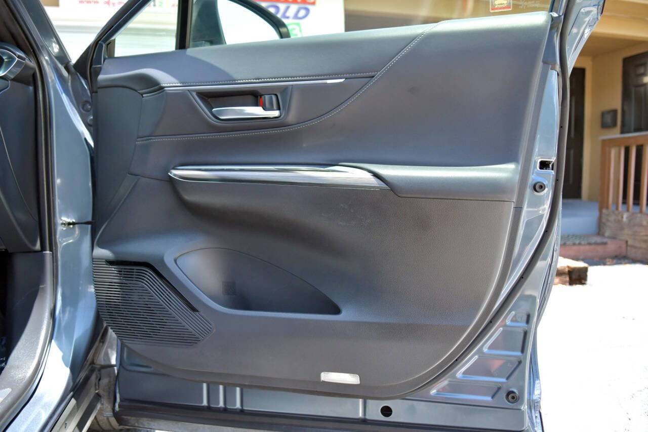 Used 2021 Toyota Venza XLE w/ Softex Package AWD/4WD image 40