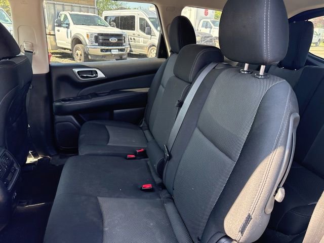 Used 2019 Nissan Pathfinder SV AWD/4WD image 11