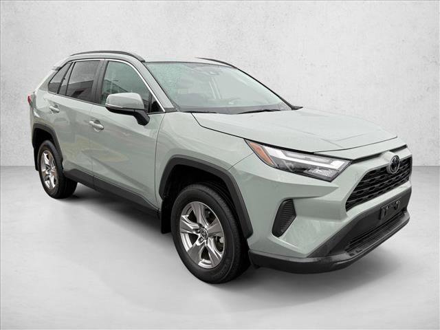 Used 2022 Toyota RAV4 XLE image 3