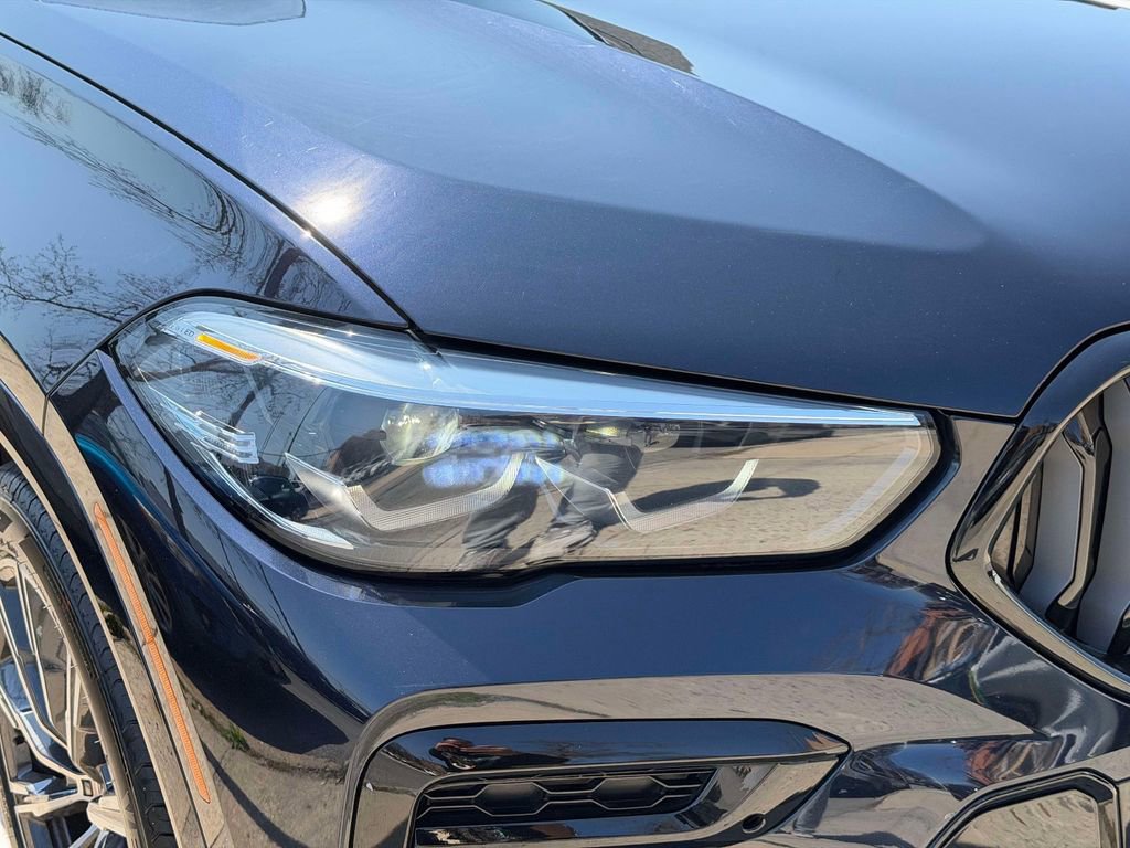 Used 2023 BMW X6 M50i AWD/4WD image 12