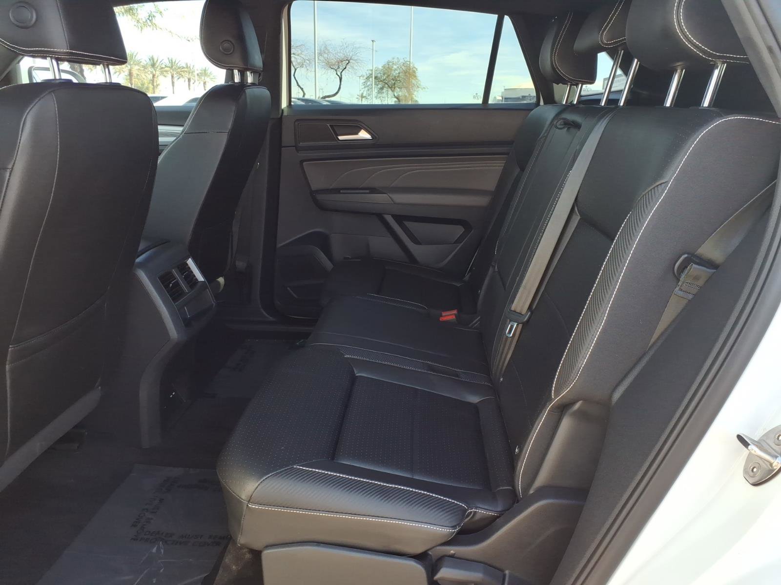 Certified 2022 Volkswagen Atlas Cross Sport SE w/ Black Wheel Package image 21