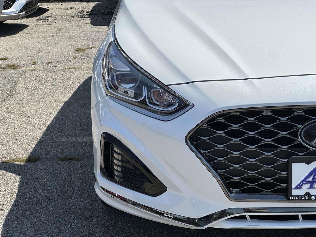 Used 2019 Hyundai Sonata Limited w/ Ultimate Package 04 image 9