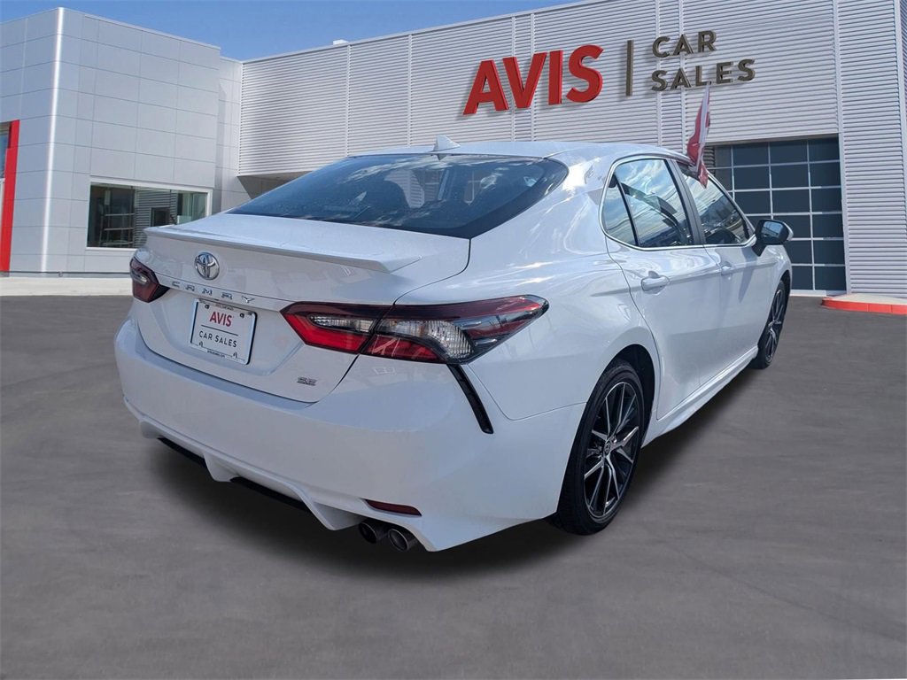 Used 2024 Toyota Camry SE image 6