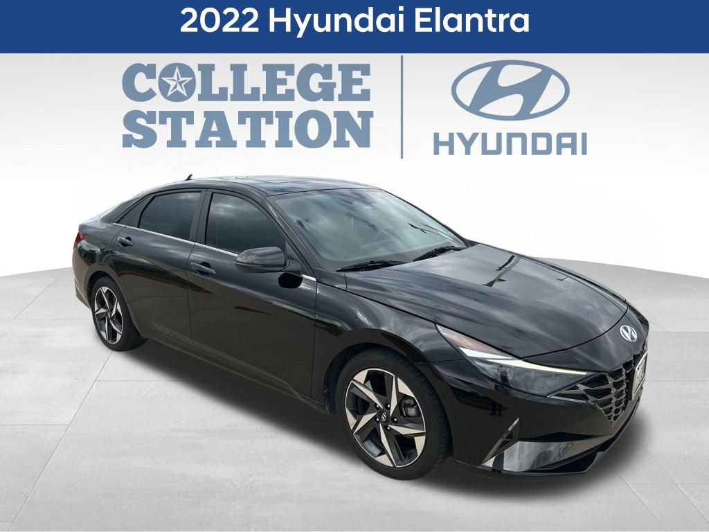 Used 2022 Hyundai Elantra Limited w/ Cargo Package image 3