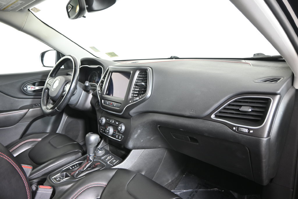 Used 2021 Jeep Cherokee Trailhawk w/ Trailer Tow Group AWD/4WD image 14