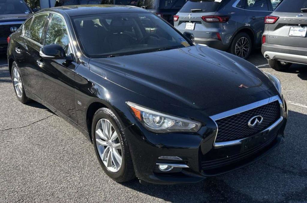 Used 2017 INFINITI Q50 Premium w/ 2.0T Premium Plus Package