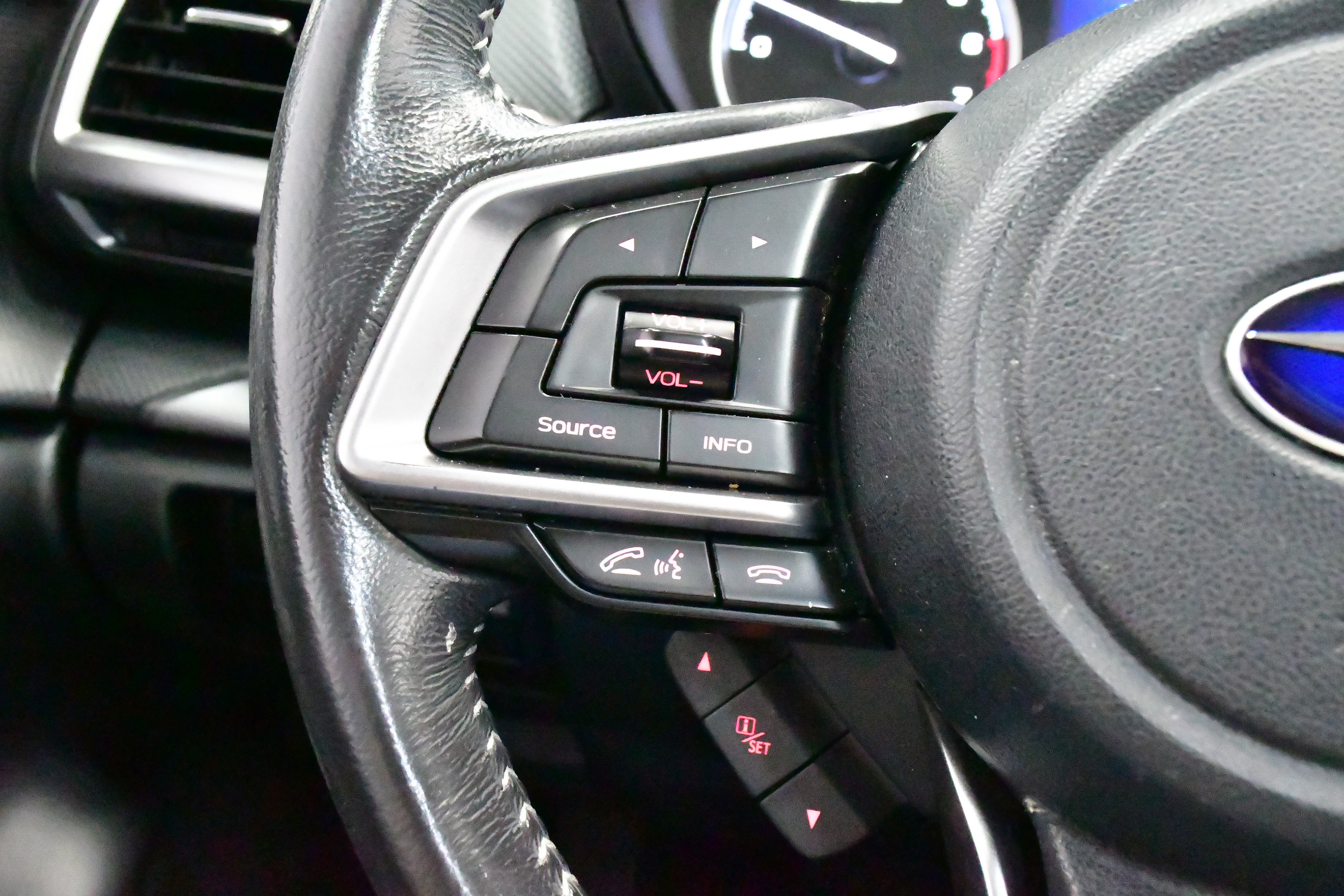 Used 2019 Subaru Forester Premium w/ All-Weather Package image 37