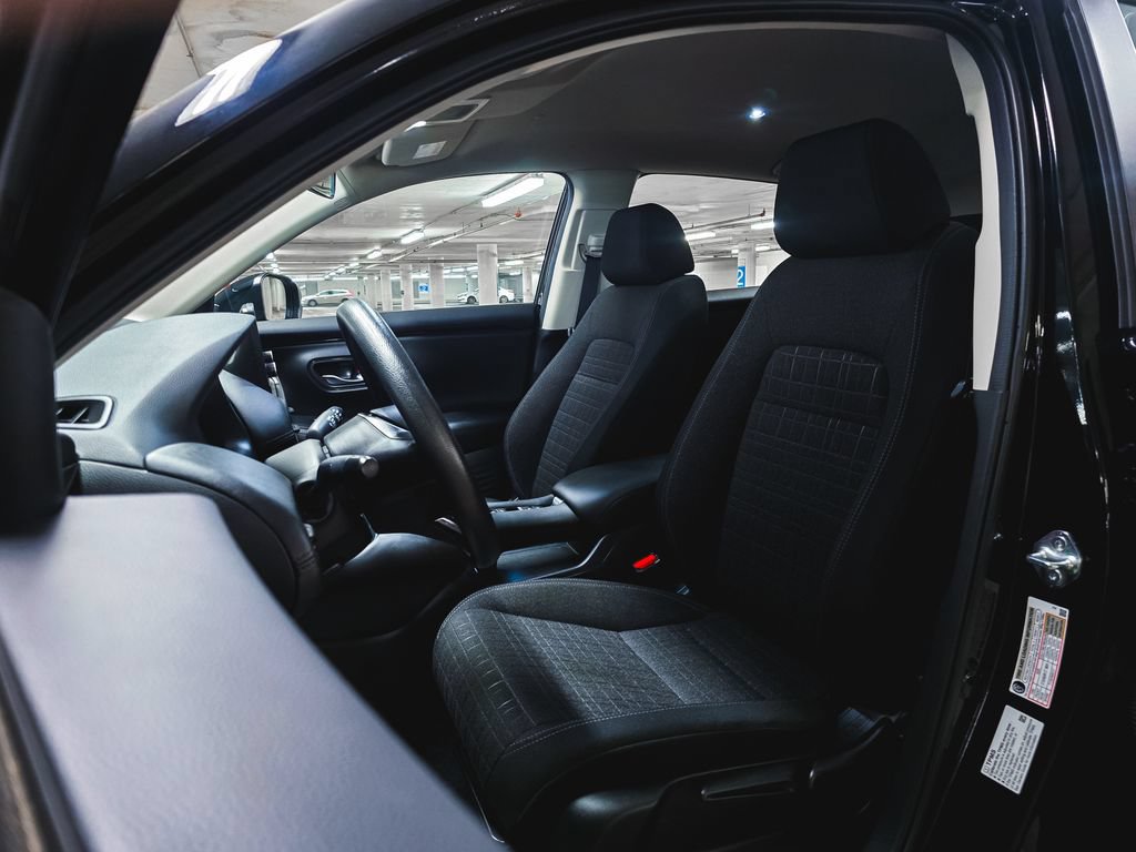 Used 2024 Honda HR-V LX image 16