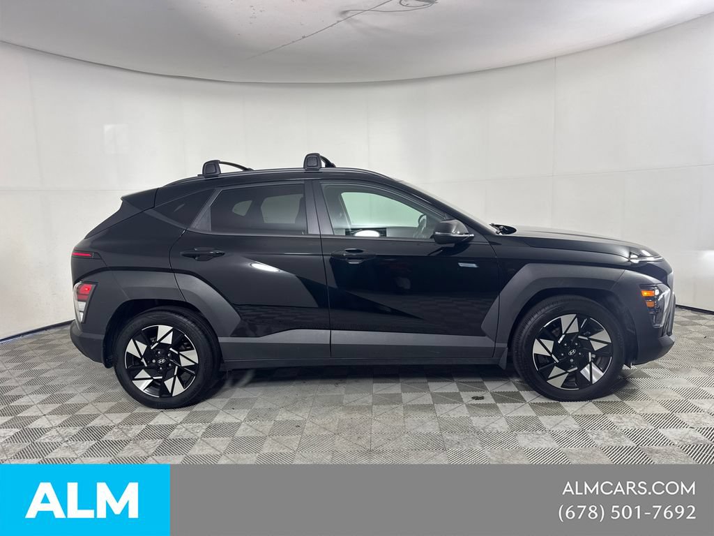 Used 2025 Hyundai Kona SEL FWD image 4