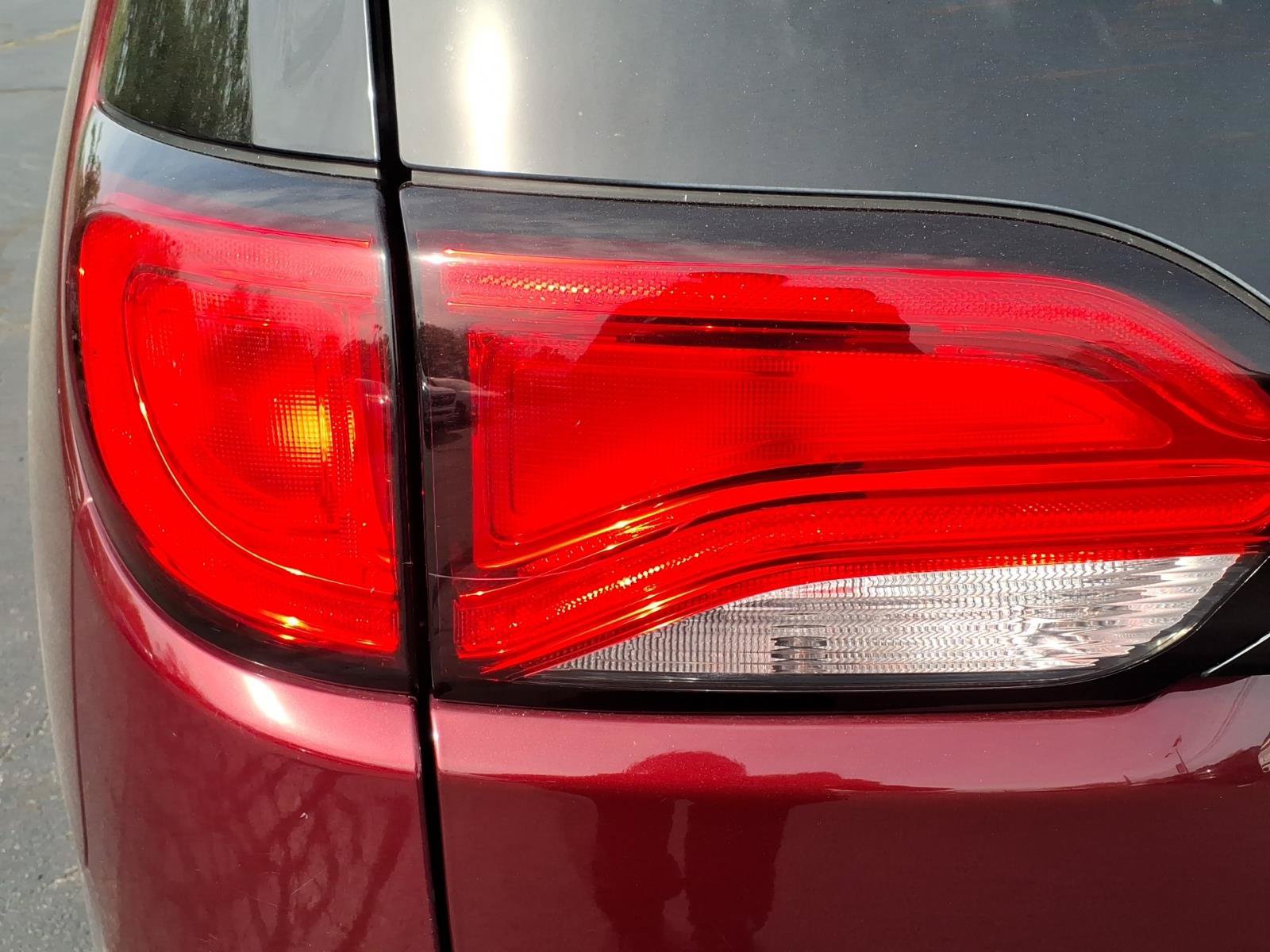 Certified 2022 Chrysler Voyager LX FWD image 13