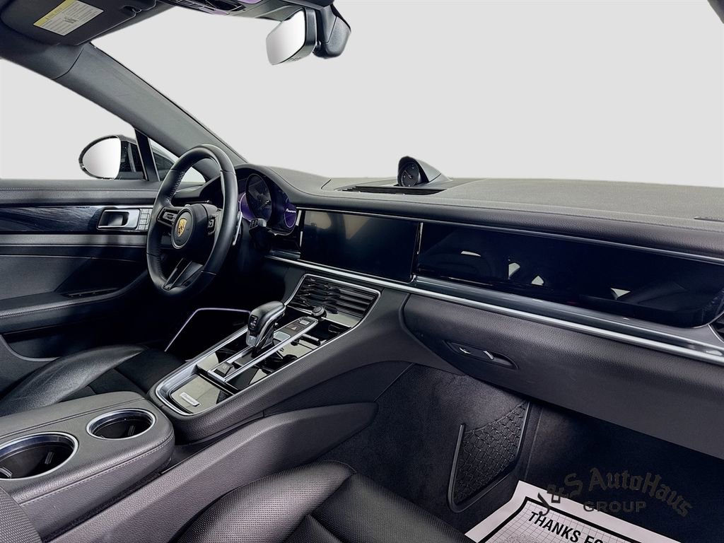 Used 2022 Porsche Panamera Platinum Edition image 36
