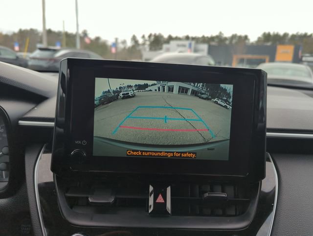 Used 2024 Toyota Corolla Cross LE image 29
