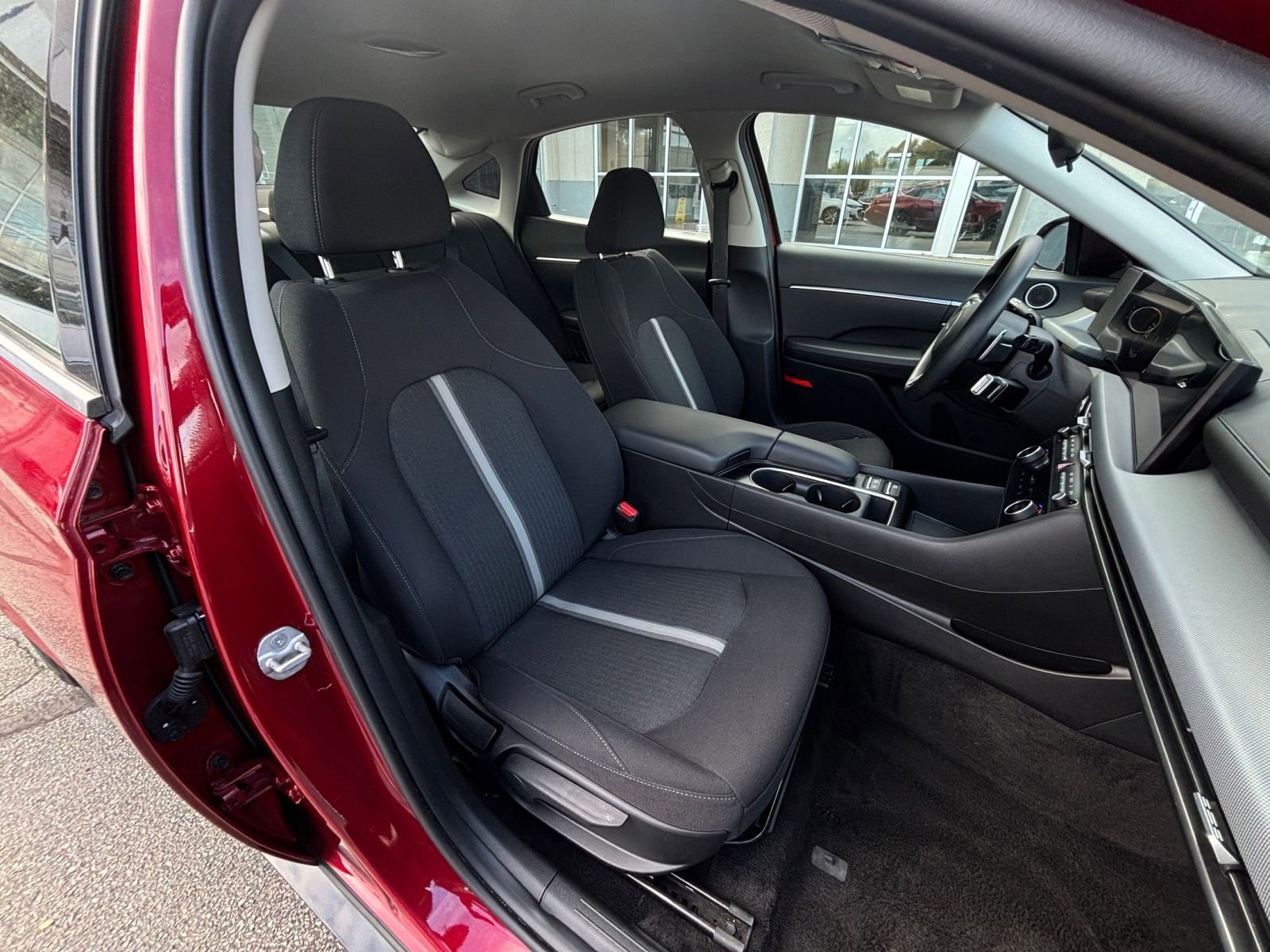 Used 2025 Hyundai Sonata SEL image 37