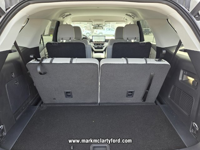 New 2026 Ford Explorer Active w/ Active Comfort Package RWD image 12