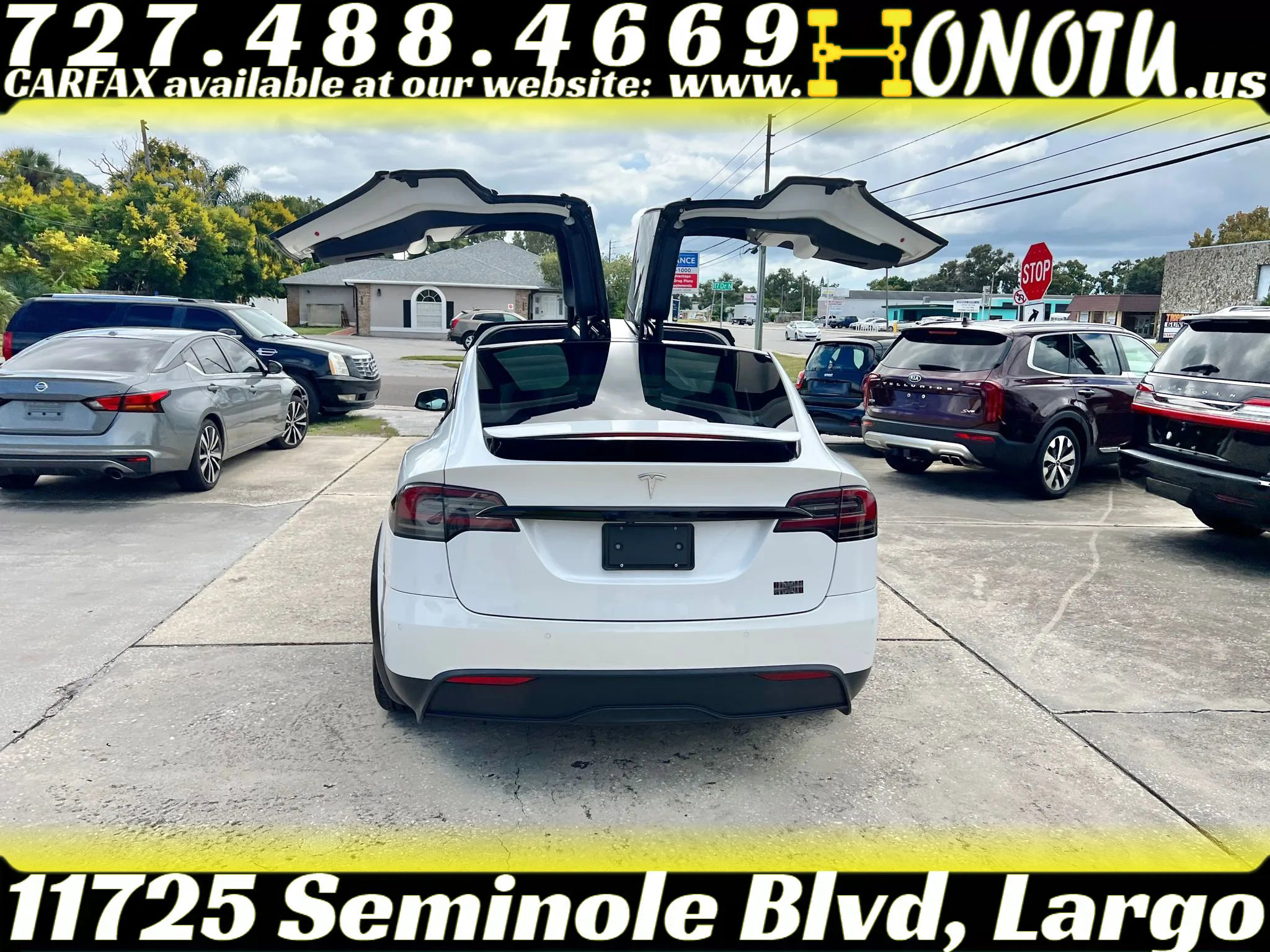 Used 2022 Tesla Model X Plaid image 6