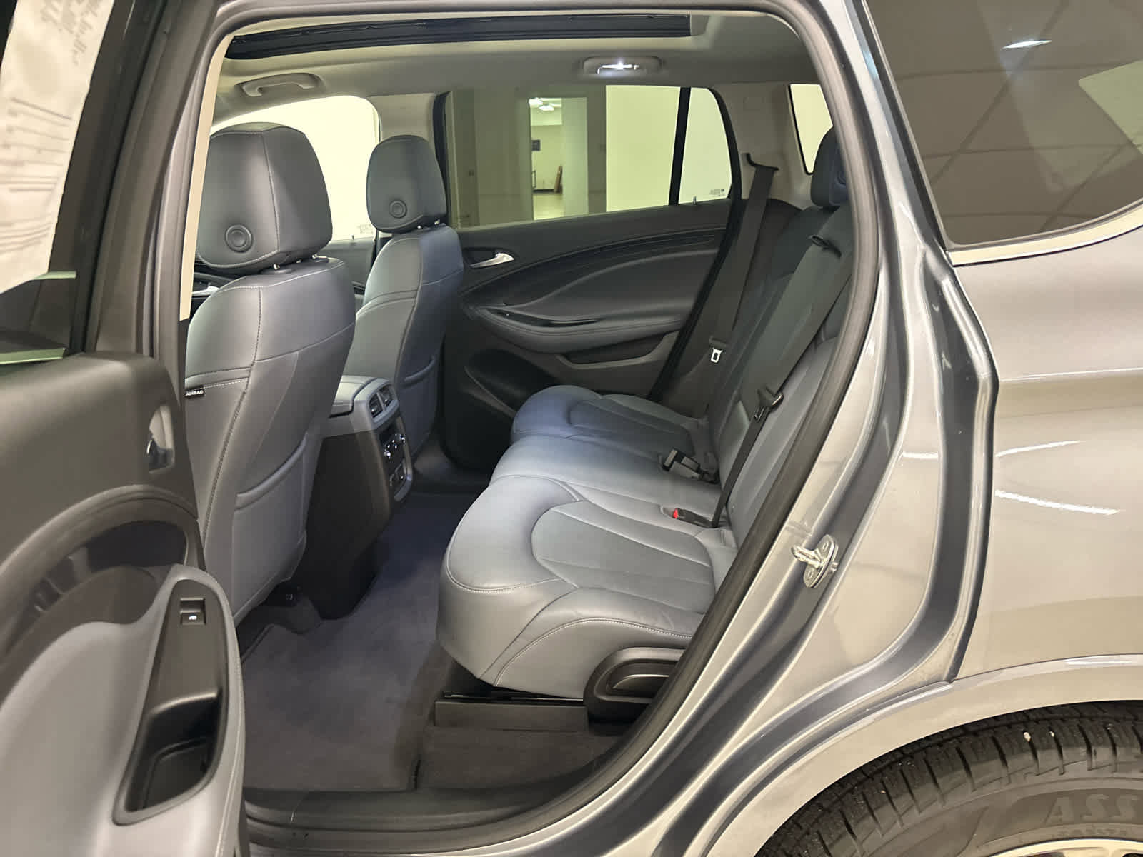 Used 2019 Buick Envision Essence image 14