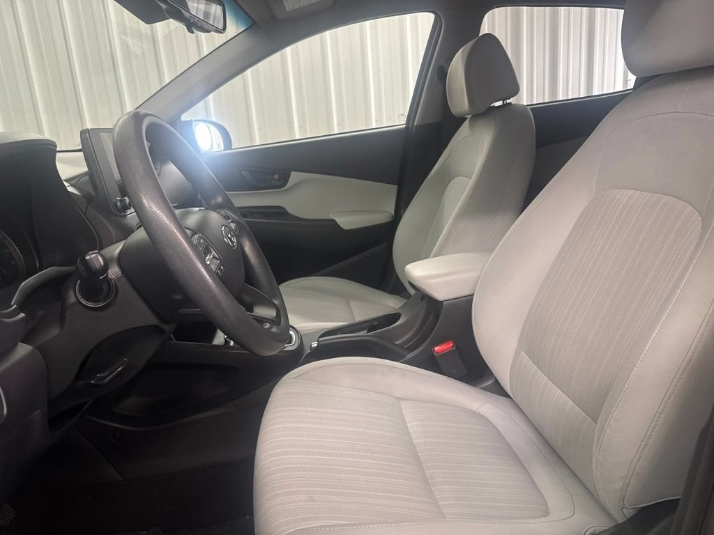 Used 2023 Hyundai Kona SEL FWD image 9