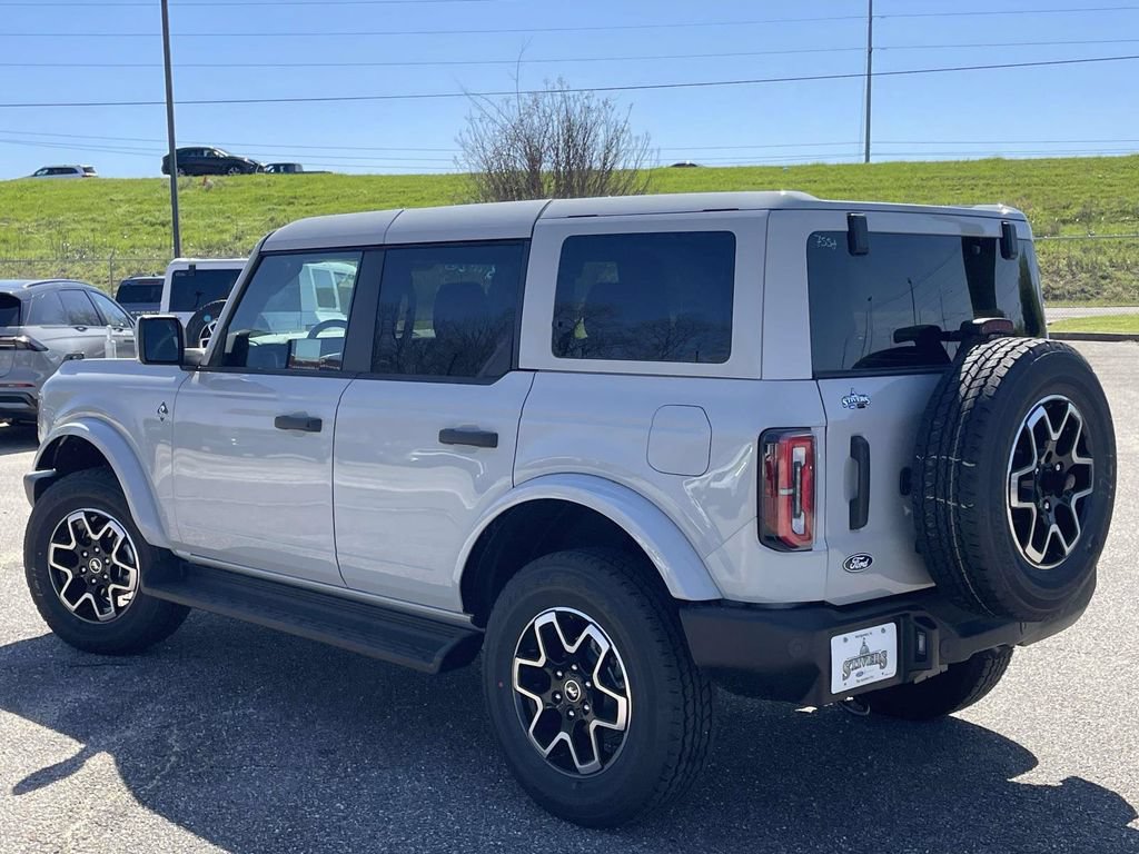 New 2026 Ford Bronco Outer Banks AWD/4WD image 5