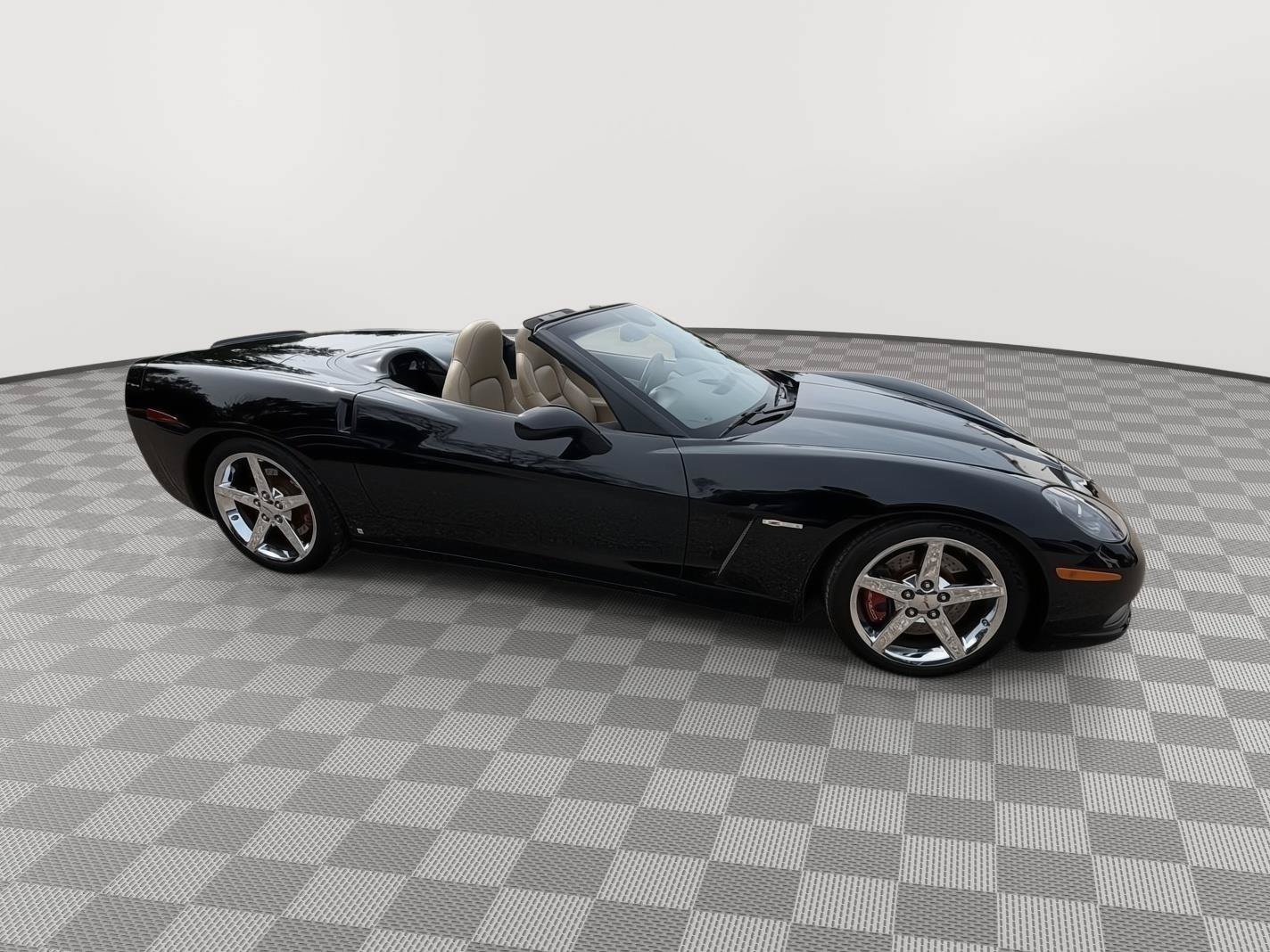 Used 2007 Chevrolet Corvette Convertible w/ Preferred Equipment Group RWD image 17