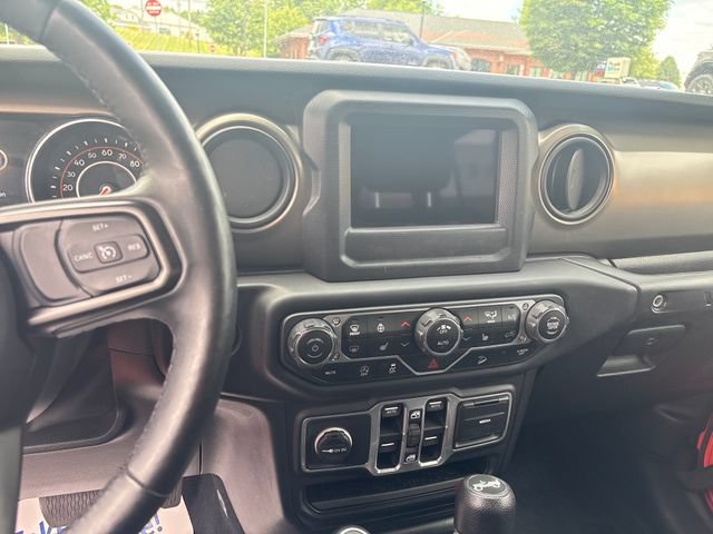 Used 2018 Jeep Wrangler Unlimited Sport S AWD/4WD image 24