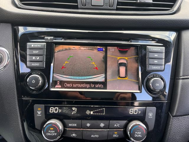 Used 2019 Nissan Rogue SV w/ Premium Package image 24