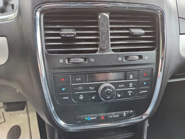 Used 2020 Dodge Grand Caravan GT FWD image 31