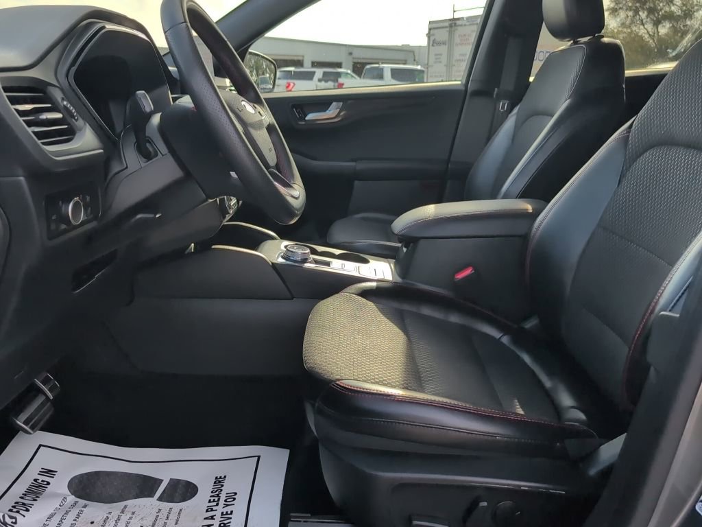 Certified 2023 Ford Escape ST-Line image 8