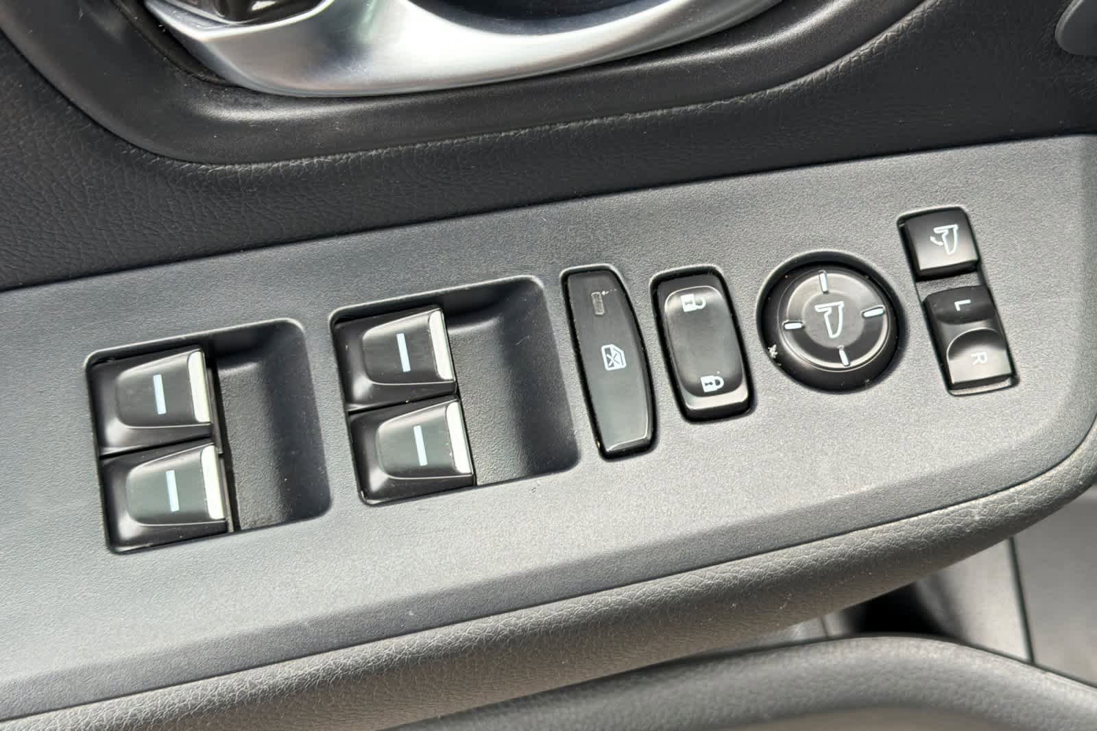 Certified 2024 Honda Pilot TrailSport image 15