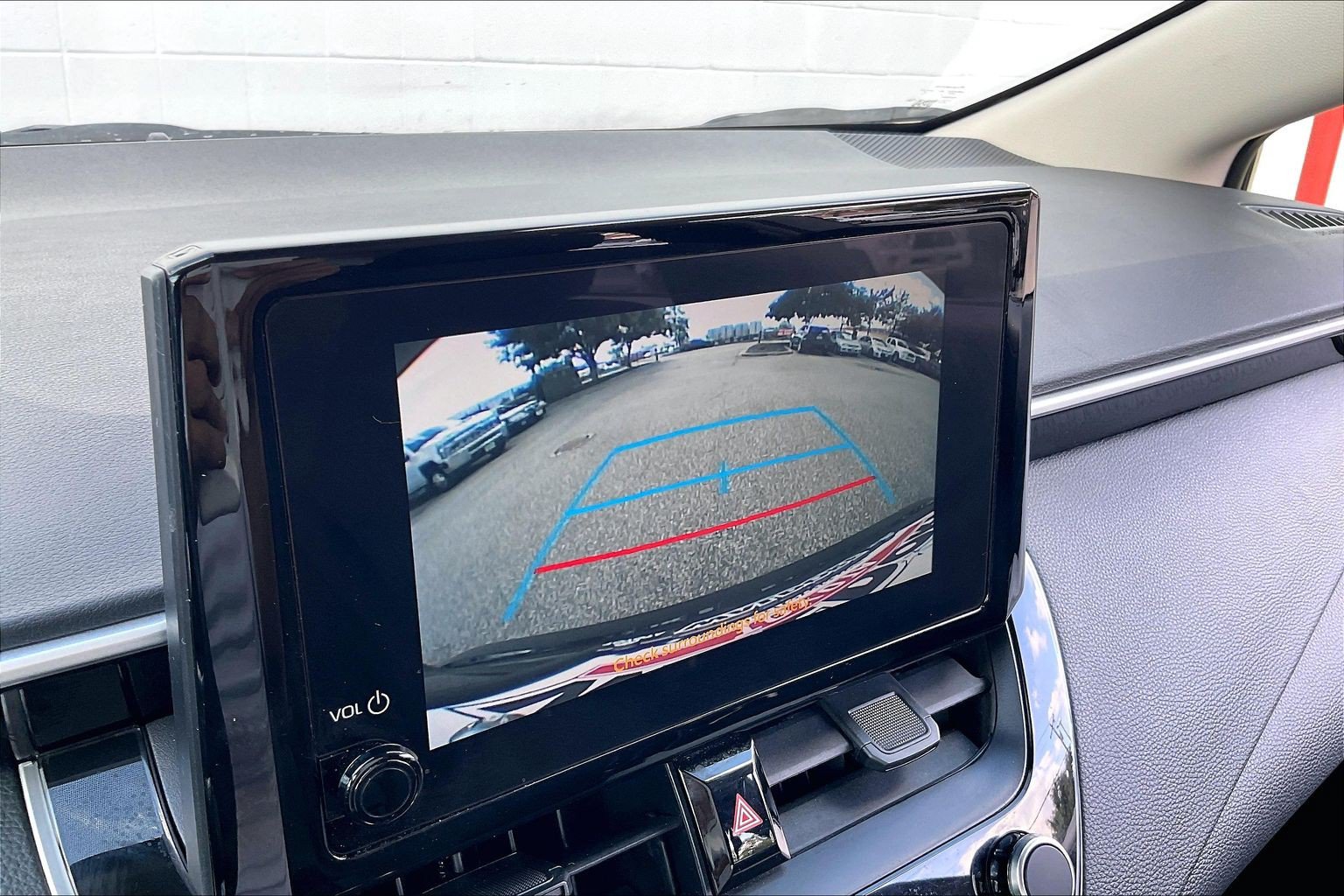 Used 2025 Toyota Corolla LE FWD image 26