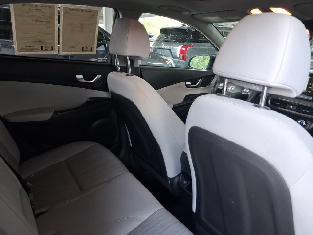 Used 2023 Hyundai Kona SEL w/ Convenience Package FWD image 6