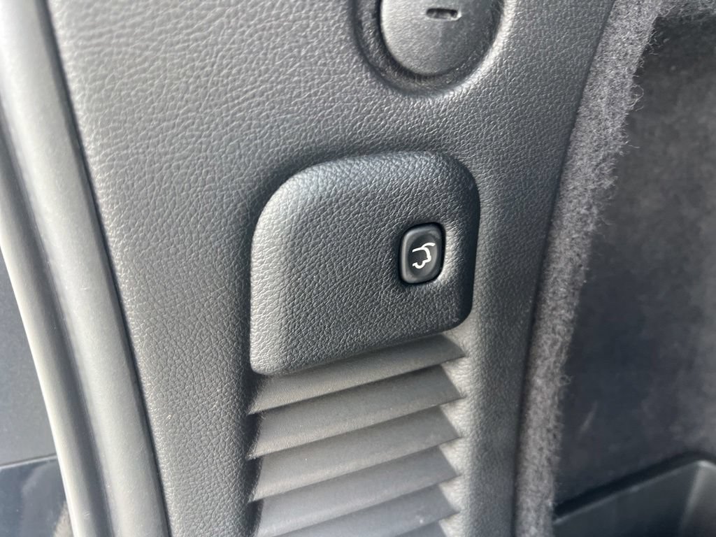 Certified 2022 Dodge Durango R/T RWD image 39