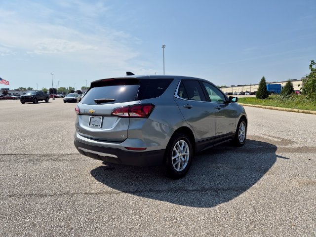 Used 2024 Chevrolet Equinox LT w/ LPO, Floor Liner Package FWD image 5