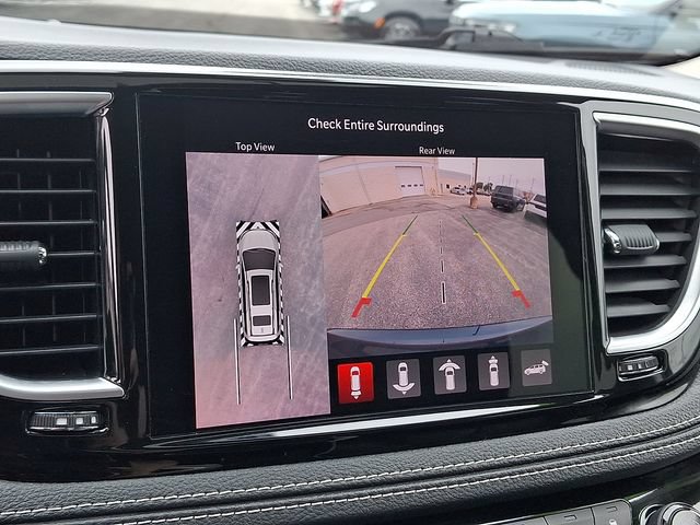 Certified 2022 Chrysler Pacifica Limited w/ Uconnect Theater Family Group AWD/4WD image 24