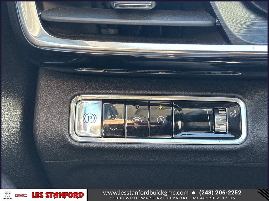 Used 2024 Buick Envision Preferred AWD/4WD image 27