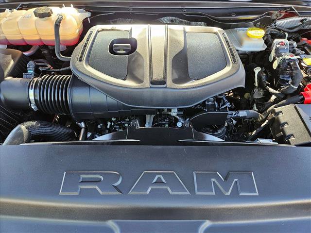 Used 2025 RAM 1500 Warlock AWD/4WD image 27
