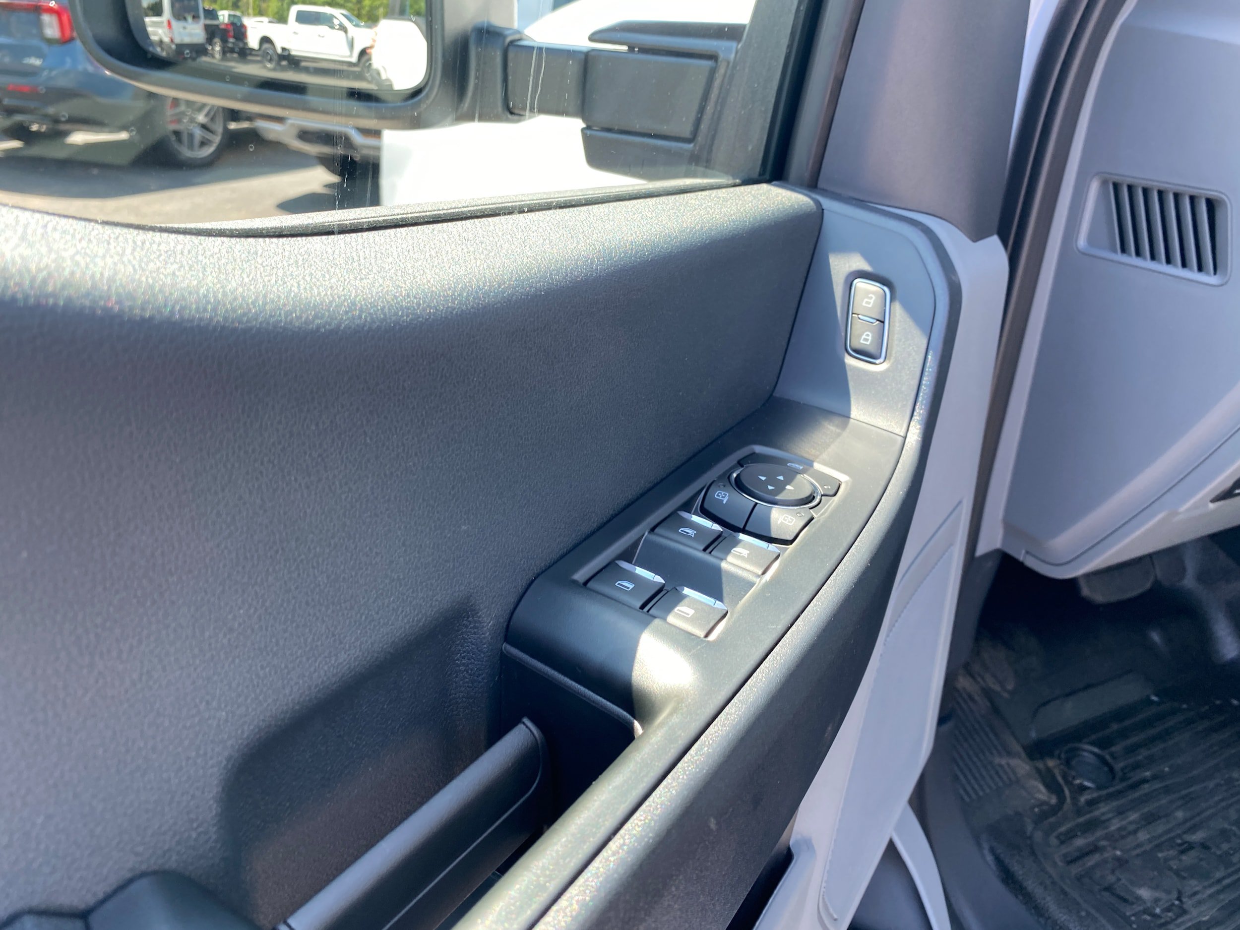 New 2026 Ford F250 XL AWD/4WD image 23