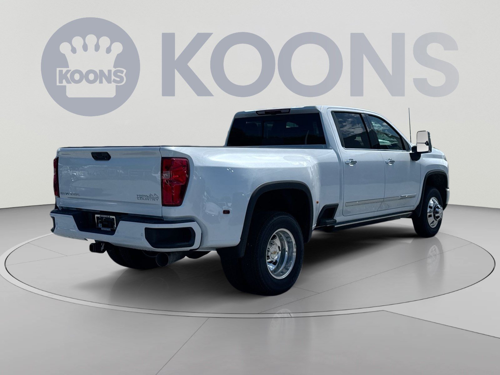 New 2026 Chevrolet Silverado 3500 High Country w/ High Country Premium Package AWD/4WD image 7
