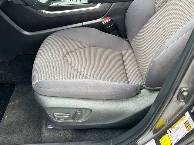 Used 2024 Toyota Highlander LE image 15