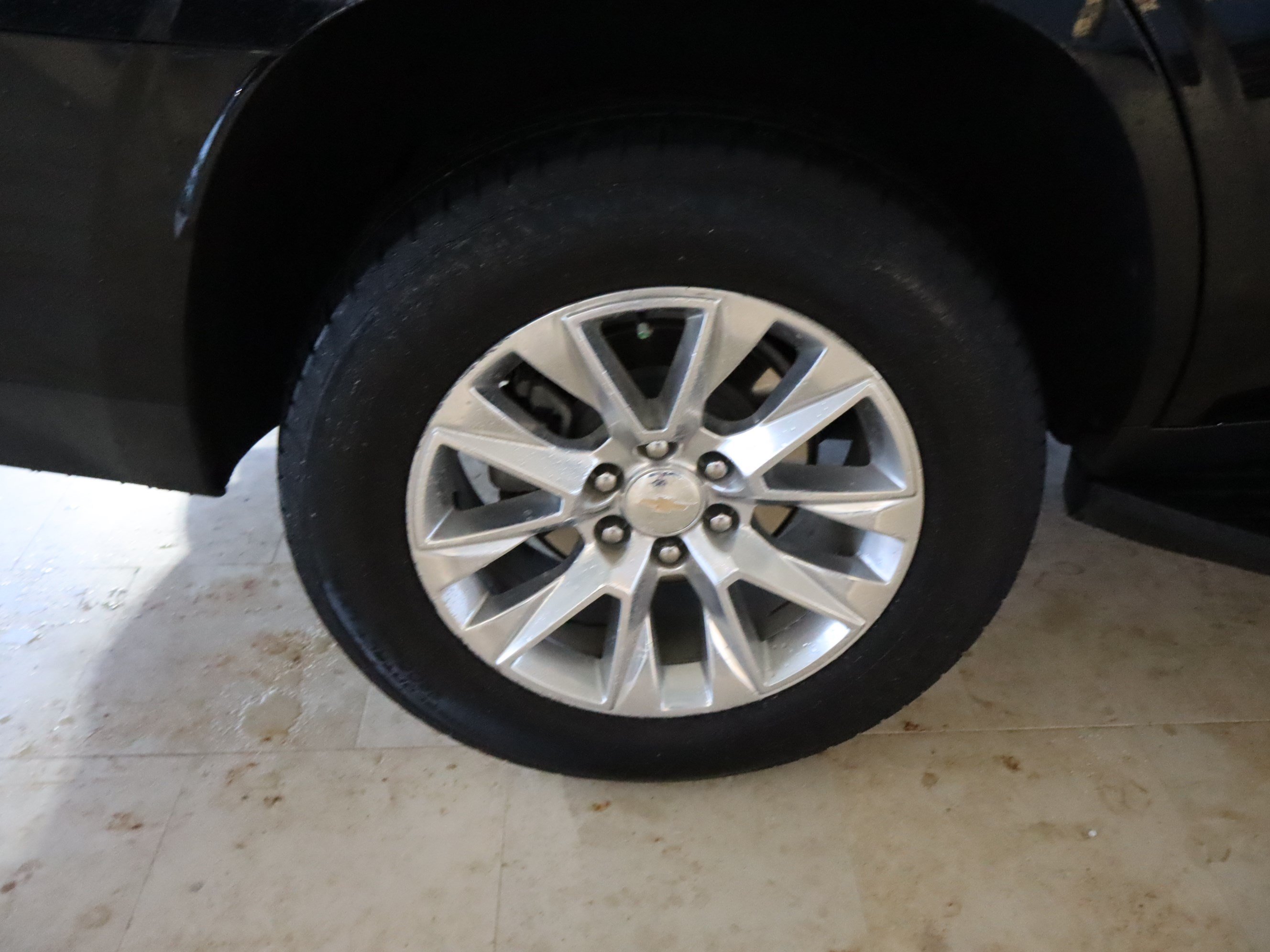Used 2024 Chevrolet Tahoe Premier AWD/4WD image 43