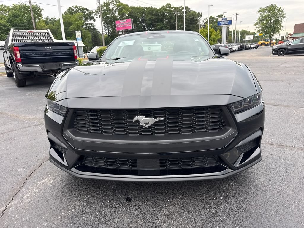 Used 2026 Ford Mustang Premium RWD image 3