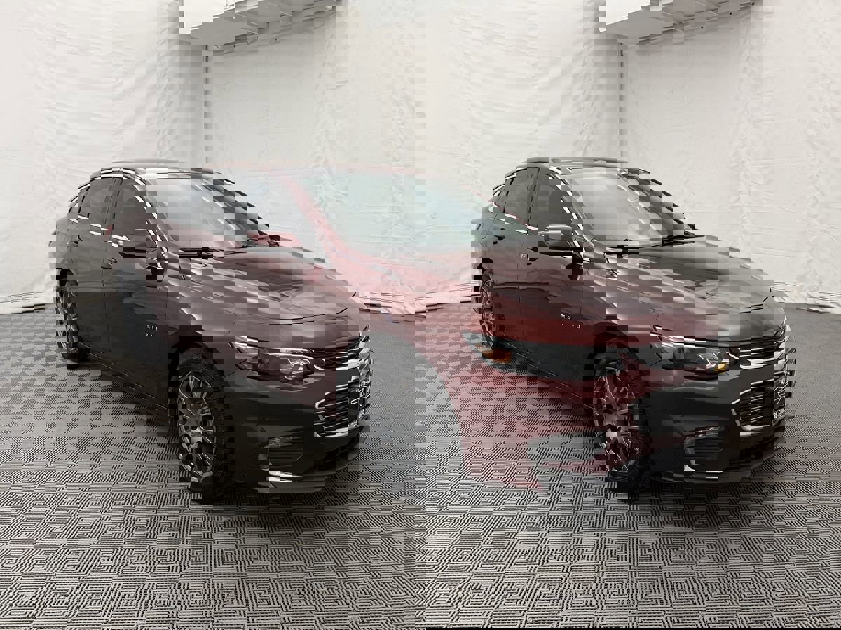 Used 2016 Chevrolet Malibu LT image 4