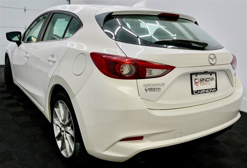 Used 2017 MAZDA MAZDA3 Grand Touring w/ Premium Equipment Package FWD image 6