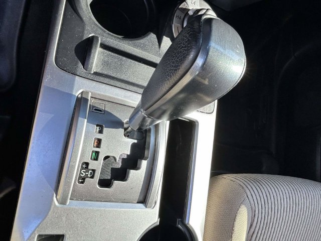 Used 2018 Toyota 4Runner SR5 AWD/4WD image 28