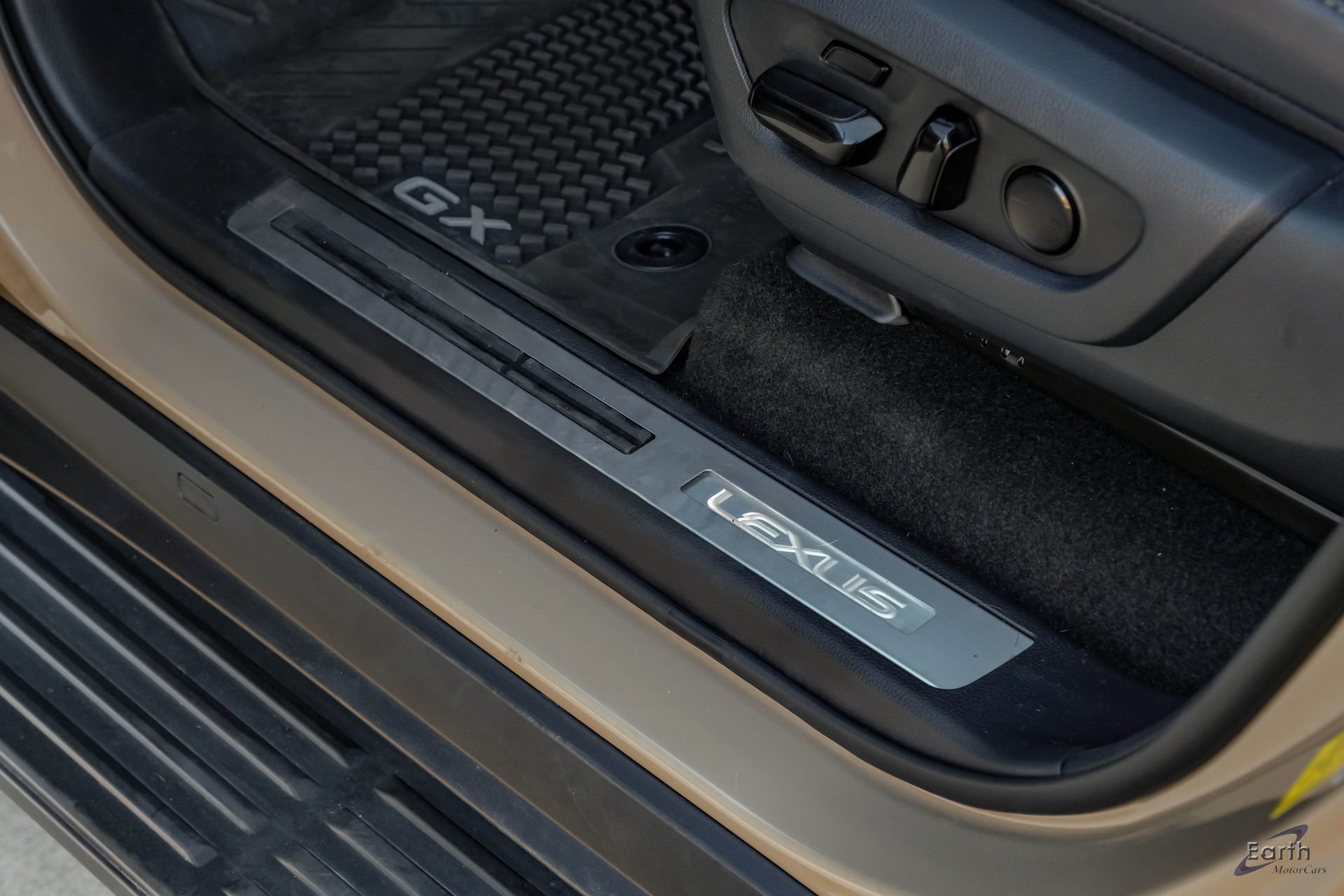 Used 2025 Lexus GX 550 w/ Accessory Package (CT) image 45