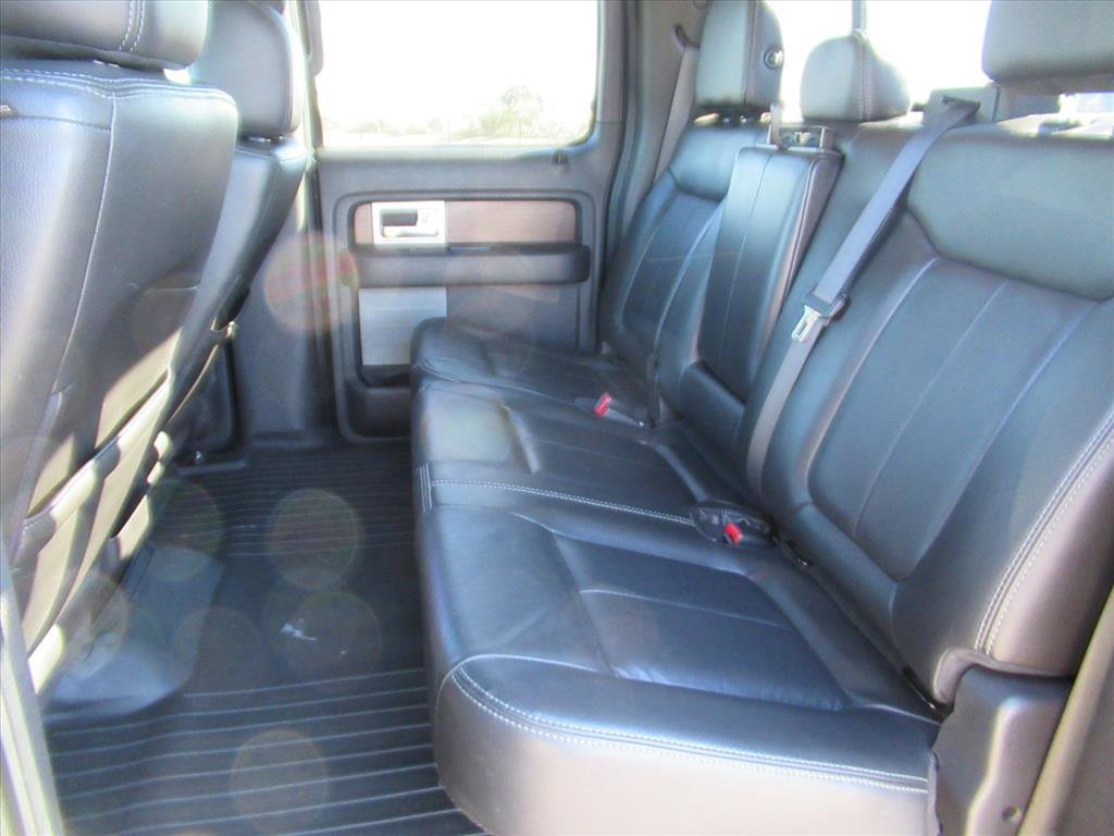 Used 2014 Ford F150 Lariat w/ Lariat Chrome Package image 25
