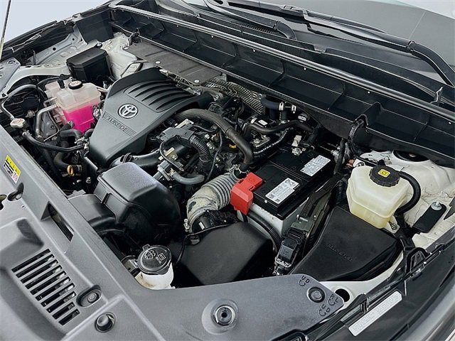 Used 2023 Toyota Highlander LE image 29