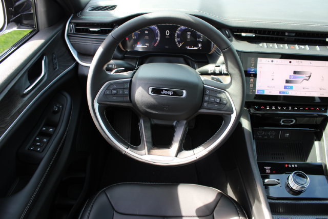 New 2027 Jeep Grand Cherokee Limited w/ Limited Altitude Package AWD/4WD image 45