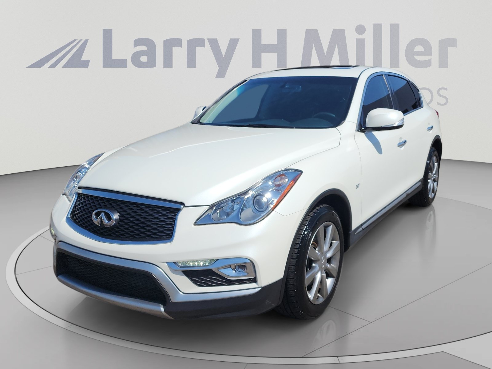 Used 2017 INFINITI QX50 2WD image 1