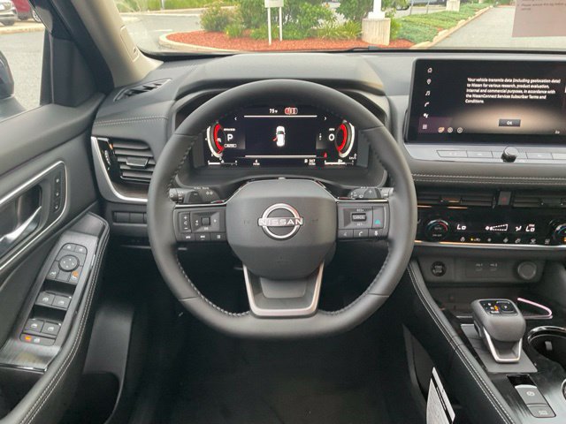 New 2026 Nissan Rogue Platinum AWD/4WD image 17