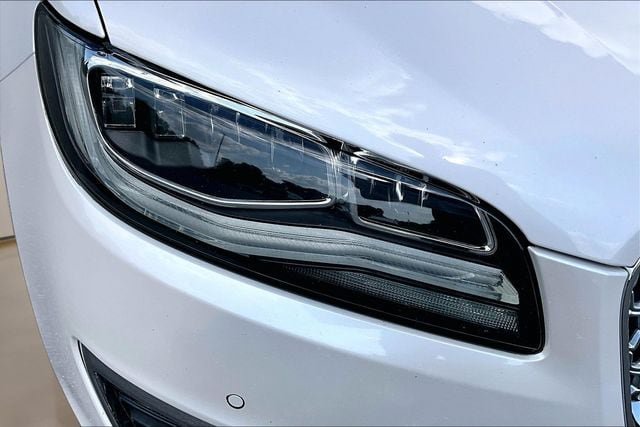 Used 2017 Lincoln MKZ Reserve w/ Luxury Package FWD image 26